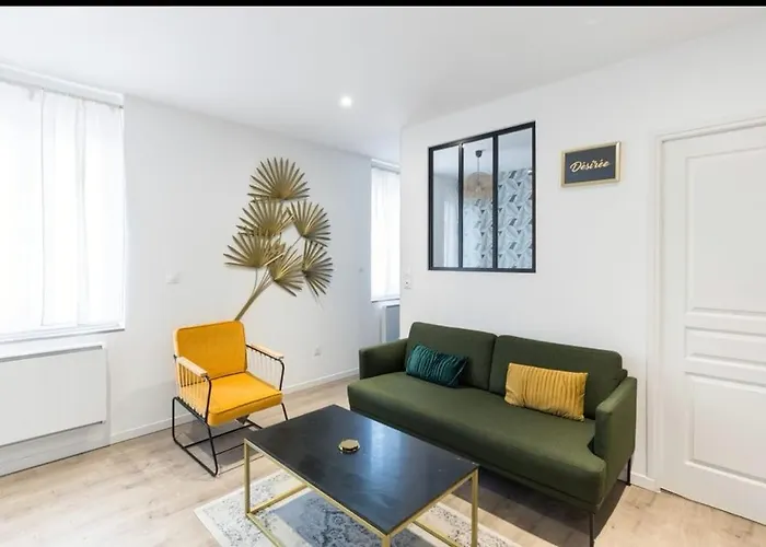 Desiree Cosy Et 1 Er Etage Lägenhet Reims